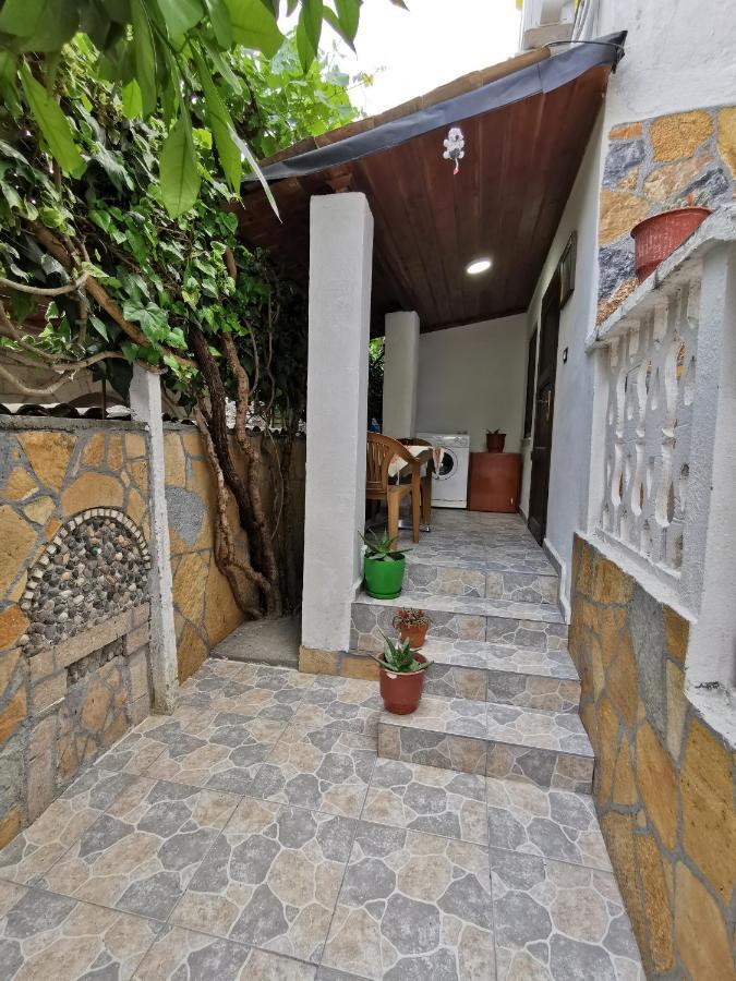 Tomor Shehu Guest House Berat Exterior photo